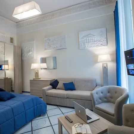 Residenza Santa Lucia A Mare * Neapol